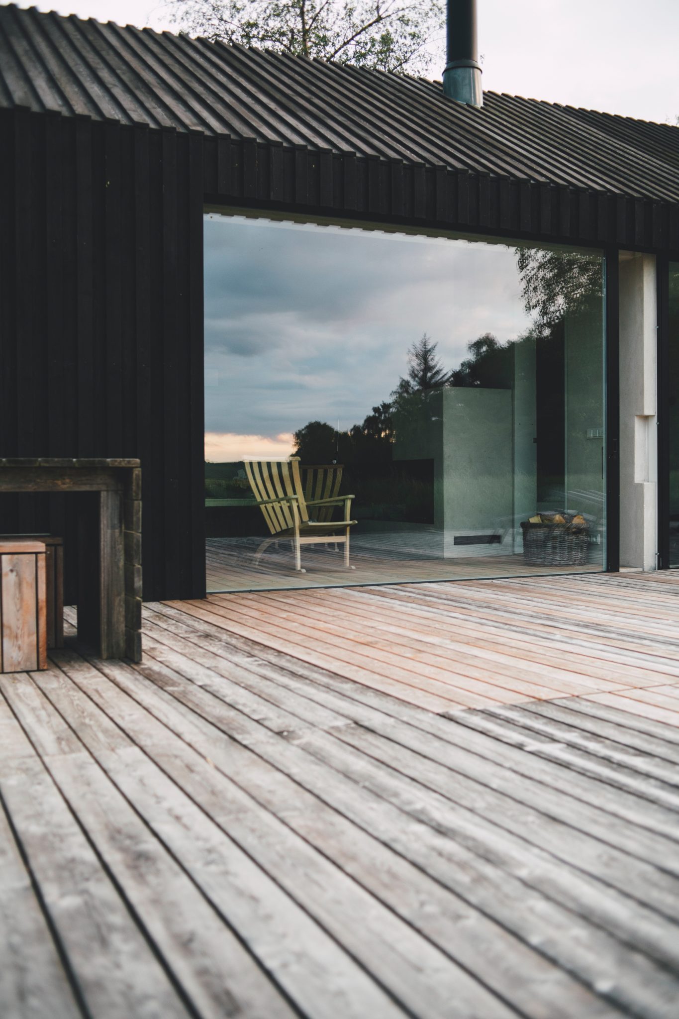 markus-spiske-izyQaBSxc3s-unsplash West Chester, PA Commercial Painting Services - LHI Painting