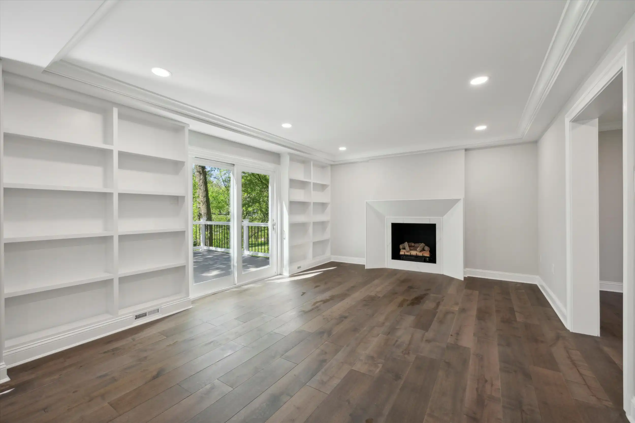 Engineered Hardwood Floors-930 Greystone Dr30